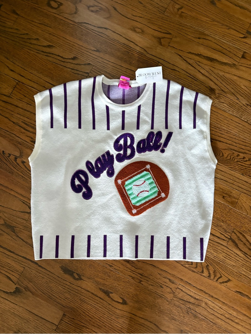 QUEEN OF SPARKLES NWT, White Sleeveless Tunic with Purple Stripe & Play Ball